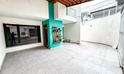 Casa Duplex de 140,41m² com 1 Suíte e 1 Quarto social - 2 Vagas no São Jorge