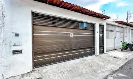 Casa Duplex com 2 Suites e 2 Vagas cobertas no São Jorge