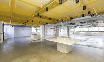 Sala comercial para alugar na Rua Deputado Heitor Alencar Furtado, 3350, Mossunguê, Curitiba, 524 m2 por R$ 38.000