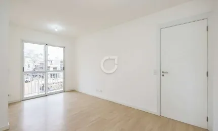 Apartamento com 3 quartos para alugar na Rua Amadeu Assad Yassim, 270, Bacacheri, Curitiba, 64 m2 por R$ 2.400
