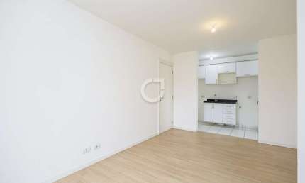 Apartamento com 3 quartos para alugar na Rua Amadeu Assad Yassim, 270, Bacacheri, Curitiba, 64 m2 por R$ 2.400