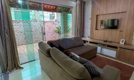 Casa com 3 quartos à venda na Rua Laudelino Silvério, 507, Centro, Sarzedo
