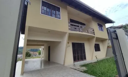 Casa com 4 quartos à venda no Tifa Martins, Jaraguá do Sul , 219 m2 por R$ 980.000