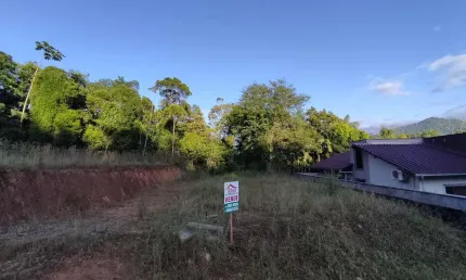 Terreno à venda no Jaraguá 84, Jaraguá do Sul  por R$ 223.000
