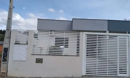 Casa com 2 quartos à venda no Jaraguá 99, Jaraguá do Sul  por R$ 420.000