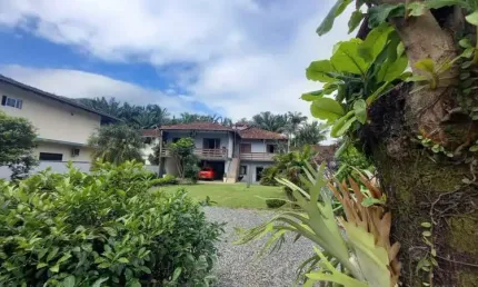 Casa com 3 quartos à venda no Czerniewicz, Jaraguá do Sul  por R$ 900.000
