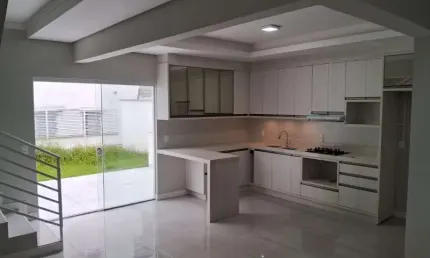 CASA A VENDA NO BAIRRO CZERNIEWICZ EM JARAGUÁ DO SUL