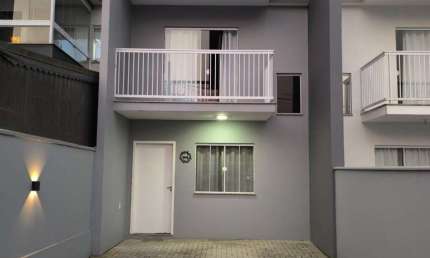 Casa com 2 quartos à venda no Rau, Jaraguá do Sul , 98 m2 por R$ 450.000