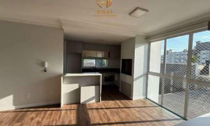 APARTAMENTO SEMIMOBILIADO NO CZERNIEWICZ EM JARAGUÁ DO SUL