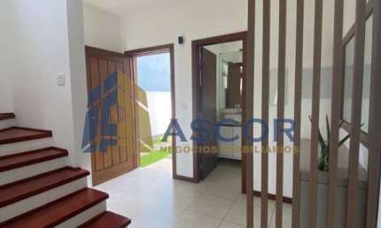 Casa com 3 quartos para alugar na Rua Jabuticabeira do Sul, --, Ribeirão da Ilha, Florianópolis por R$ 5.650