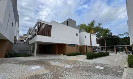 Casa em condomínio fechado com 3 quartos à venda na Rodovia Haroldo Soares Glavan, --, Cacupé, Florianópolis, 241 m2 por R$ 2.650.000