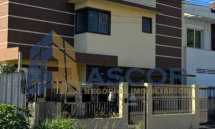 Casa com 3 quartos à venda na Rua Valdeci Izidro da Silveira, --, Ribeirão da Ilha, Florianópolis por R$ 1.800.000