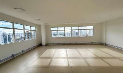 Sala comercial para alugar na Rua General Liberato Bittencourt, --, Estreito, Florianópolis por R$ 5.130
