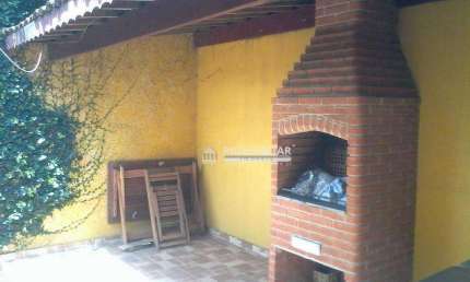 Vendo ótimo sobrado com 03 dormitórios, sala, cozinha, banheiro, quintal e 2 vagas de garagem, todos eles com armários embutidos Ampla sala, Cozinha