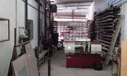 Vendo excelente galpão industrial e comercial com área total/terreno: 2.490,00 m², Excelente localização privilegiada em área comercial privilegiada.