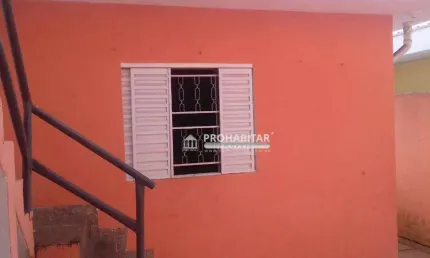 Vendo ótima casa na região do jardim cliper com 2 quartos, sala, cozinha, banheiro, 1 vaga de garagem, quintal e edícula com banheiro