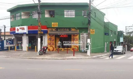 Prédio excelente para investimento: 16 imóveis / 16 aluguéis