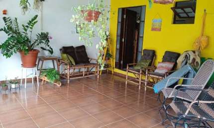 Sobrado  com  salão comercial a Venda no Jardim Varginha