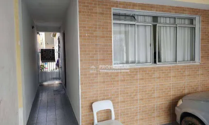 Vendo Sobrado no Parque Residencial Cocaia com 3 dormitórios, com 3 banheiros e com 2 vagas,