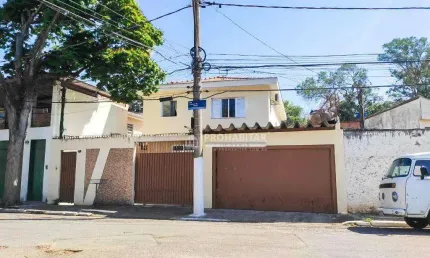Sobrado com 4 dormitórios à venda no Jardim Guarapiranga