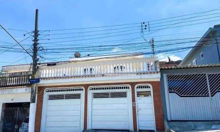 Sobrado com 4 dormitórios à venda no Jardim Itatiaia