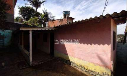 Vendo Casa térrea com 3 cômodos sendo 1 quarto, sala, cozinha, banheiro, lavanderia, quintal e 1 vaga de garagem