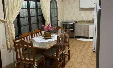 Sobrado com 3 dormitórios à venda, 180 m²  Vila São José - São Paulo/SP
