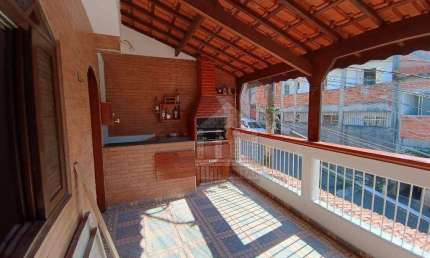 Casa com 4 quartos para alugar no Balneário São José