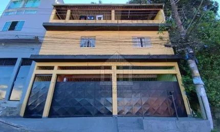 Sobrado com 4 dormitórios à venda no Jardim Noronha