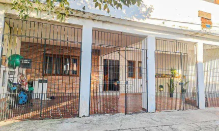 Sobrado com 3 dormitórios à venda, 130 m² no Jardim das Imbuias