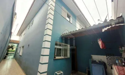 Sobrado com 3 dormitórios à venda, 140 m² em Interlagos
