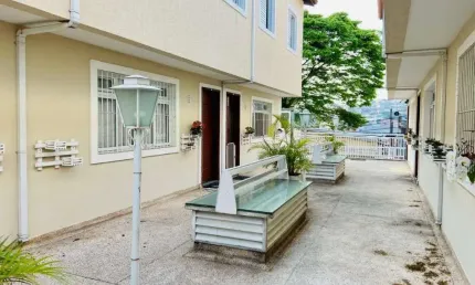 Casa com 3 quartos à venda na Rua João Bressane, --, Vila Campo Grande, São Paulo