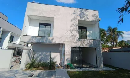 Casa em condomínio fechado com 4 quartos à venda na Rua Carlos Baptista de Magalhães, --, Jardim Prudência, São Paulo