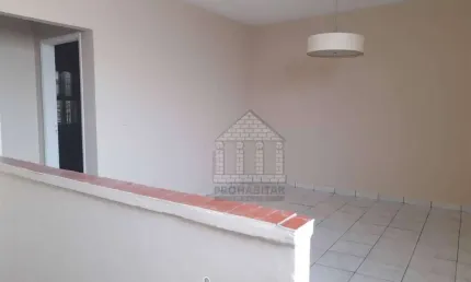 Casa com 2 quartos para alugar na Avenida Interlagos, --, Interlagos, São Paulo
