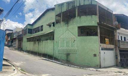 Sobrado com 4 dormitórios à venda no Balneário São José