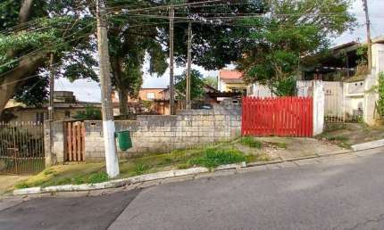 Casa com 2 dormitórios à venda no Parque Alto do Rio Bonito