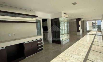 Apartamento com 4 suítes à venda ou aluguel no Campo Belo