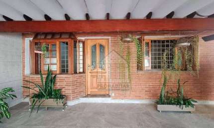 Casa com 4 dormitórios à venda no Jardim dos Prados