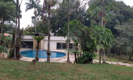 Casa com 4 dormitórios para alugar na Chácara Flora