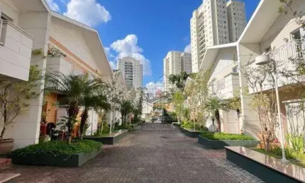 Casa em condomínio fechado com 3 quartos à venda na Rua Moliére, --, Jardim Marajoara, São Paulo