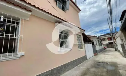 Casa à venda 2 quartos, 2 vagas, em Fonseca - Niterói - RJ