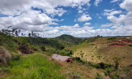 Imóvel para venda tem 4714 metros quadrados em jóquei clube - juiz de fora - mg