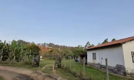 Sítio a venda em Barreira do Triunfo - Próximo a BR040