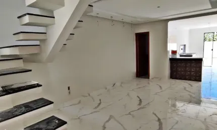 Casa geminada no Recanto da Mata em Juiz de Fora-MG