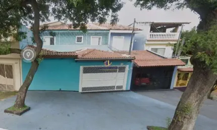 Sobrado à Venda em Itaquera / Cidade Líder com 2 Dormitórios e 2 Vagas - Privilegiada Localização - SO1772