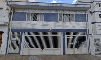 Oportunidade Comercial - Imóvel para Renda - 1 Casa + 3 Apartamentos - Total de 6 Dormitórios 1 Suíte e 3 Vagas com 300M² - OC0007