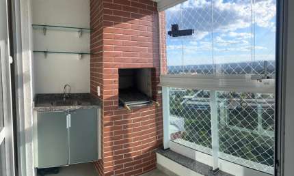 Apartamento no ultimo andar, face norte com churrasqueira e 2 vagas.