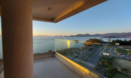 Apartamento com 3 quartos à venda na Rua Comandante Constantino Nicolau Spyrides, 4152, Agronômica, Florianópolis