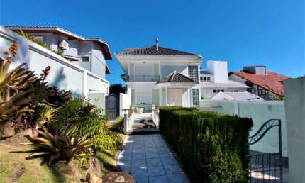 Casa com 5 quartos para alugar na Rua Júlio Vieira, 89, João Paulo, Florianópolis