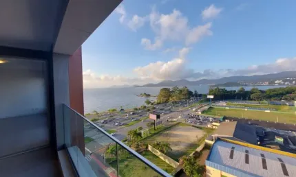 Apartamento com 4 quartos para alugar na Rua Comandante Constantino Nicolau Spyrides, 4200, Agronômica, Florianópolis